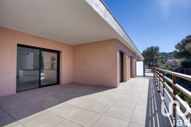 Appartement - 98 m² - 4 pièces