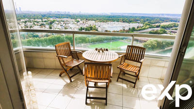 Appartement - 140 m² - 4 pièces