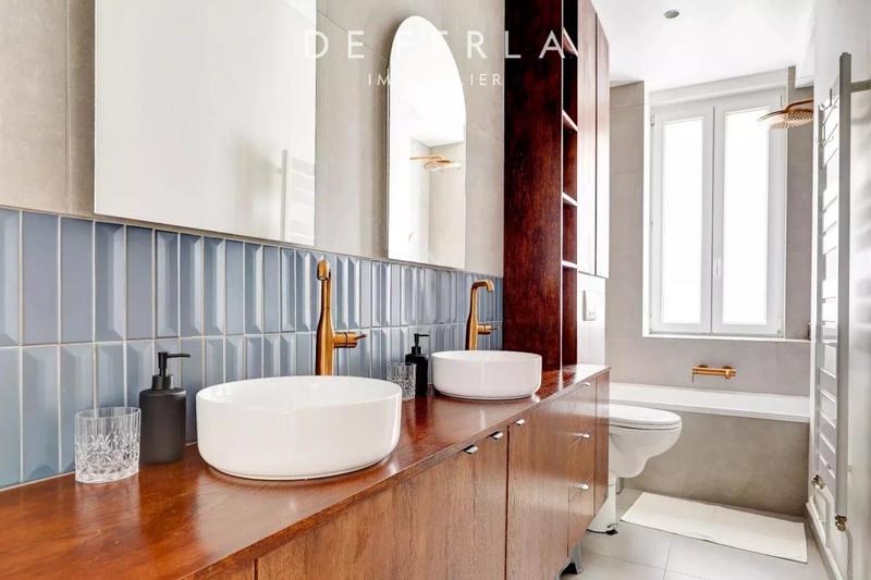 Appartement - 125 m² - 5 pièces