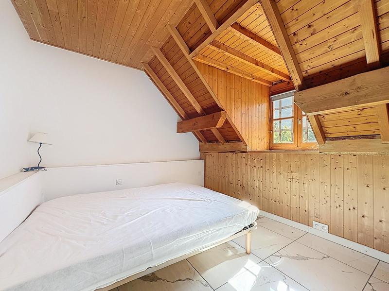 Local commercial - 245 m² - 10 pièces