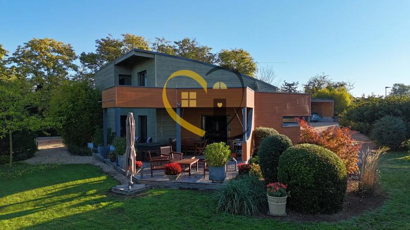 Maison - 176 m² - 6 pièces