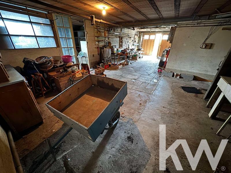 Maison - 268 m² - 9 pièces