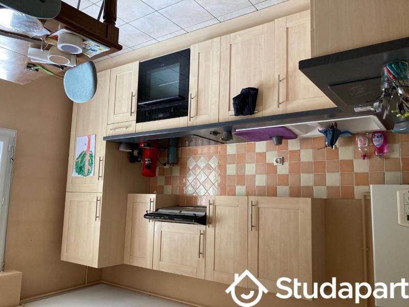 Chambre - 12 m² - 1 pièce