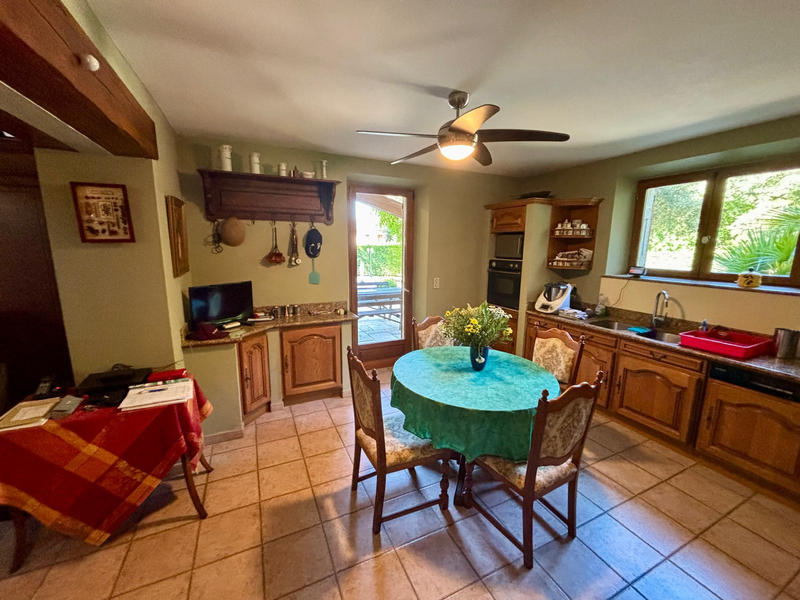 Maison - 190 m² - 7 pièces