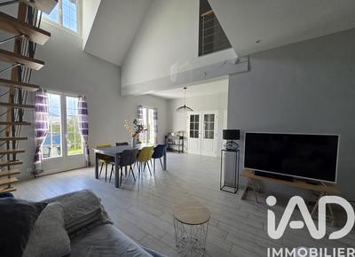 Maison - 162 m² - 6 pièces