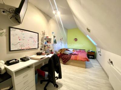 Maison - 203 m² - 8 pièces