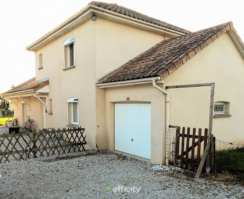 Maison traditionnelle - 135 m² - 5 pièces