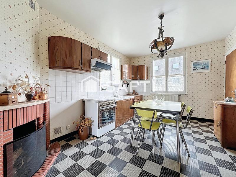 Maison - 121 m² - 6 pièces