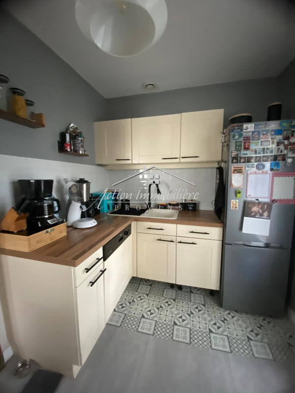 Maison - 92 m² - 5 pièces