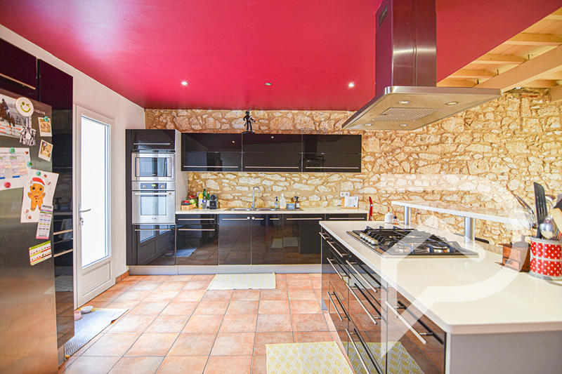 Maison - 147 m² - 6 pièces