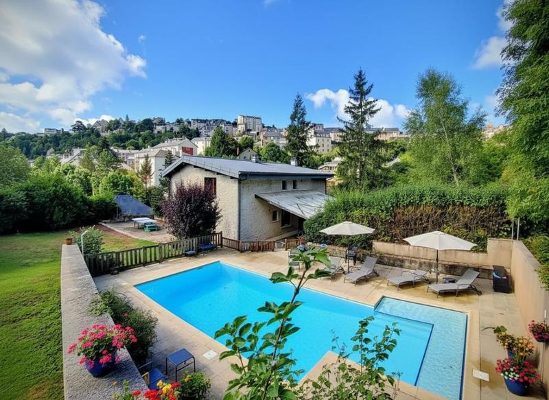 Maison bourgeoise - 350 m² - 10 pièces