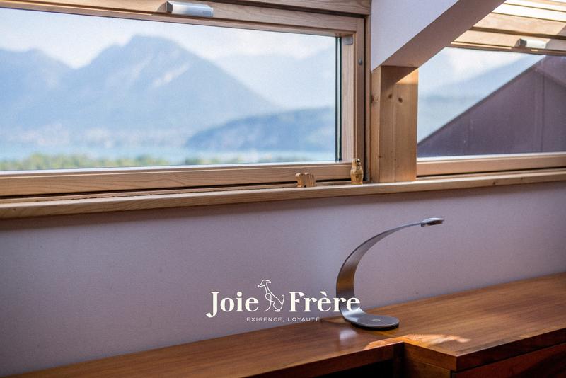 Villa - 233 m² - 8 pièces