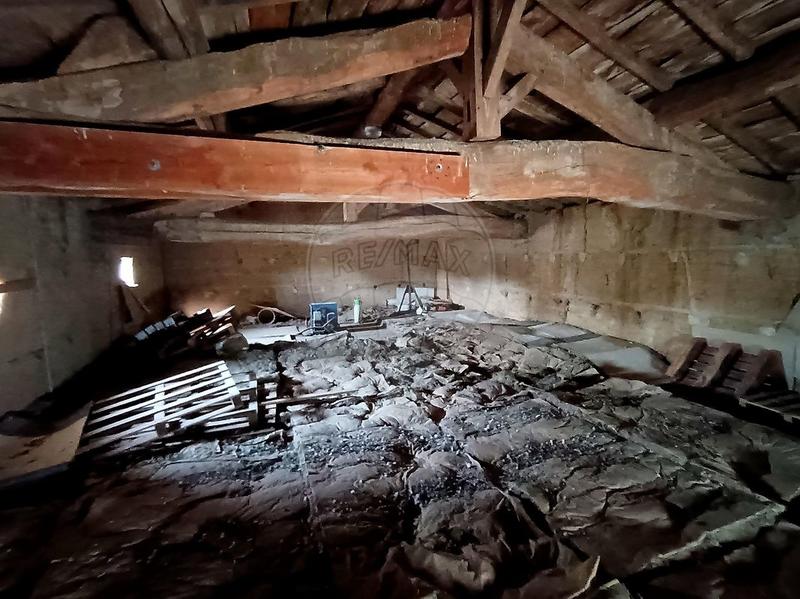 Maison - 170 m² - 2 pièces