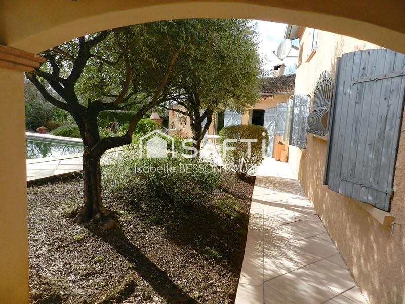 Maison - 189 m² - 6 pièces