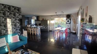 Maison - 89 m² - 4 pièces