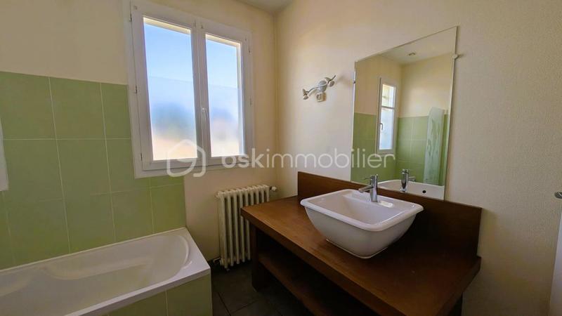 Maison traditionnelle - 149 m² - 6 pièces