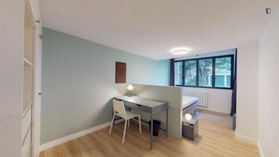 Chambre - 16 m² - 15 pièces