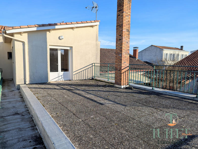 Maison ancienne - 179 m² - 8 pièces