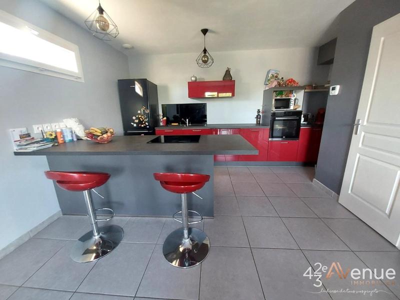 Maison - 103 m² - 4 pièces