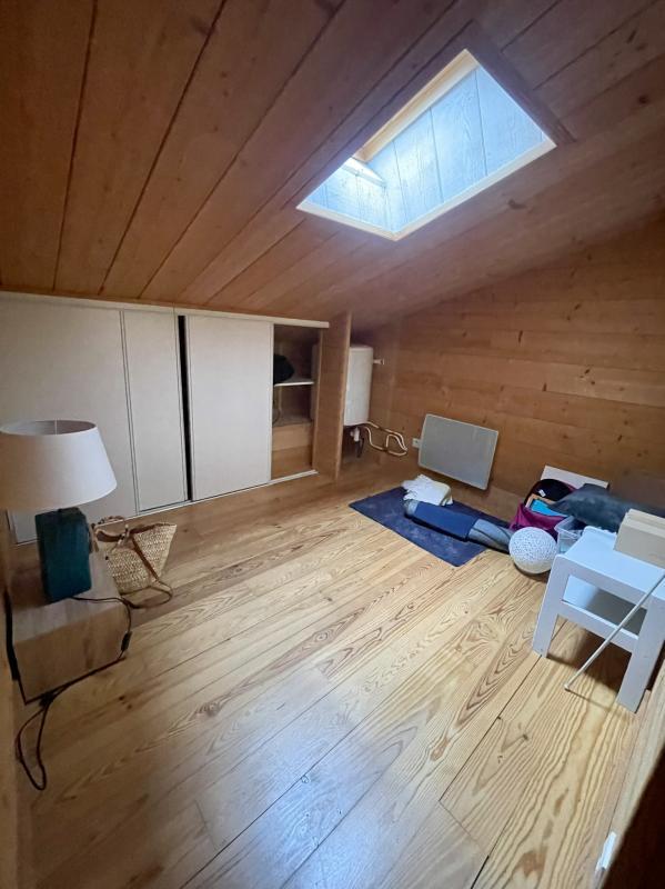 Immeuble - 112 m² - 8 pièces