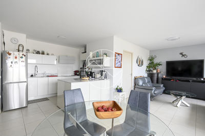 Appartement - 93 m² - 5 pièces