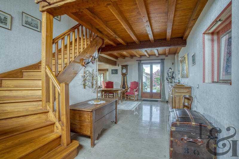 Maison - 225 m² - 5 pièces