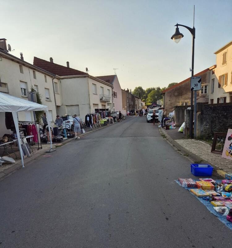 Brocante et vide grenier
