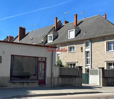 Immeuble - 180 m² - 10 pièces