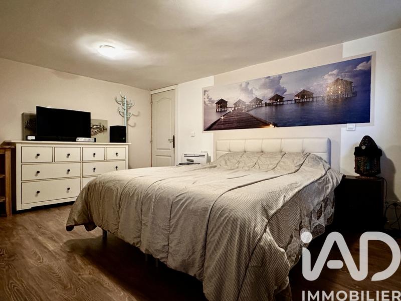 Maison - 312 m² - 13 pièces