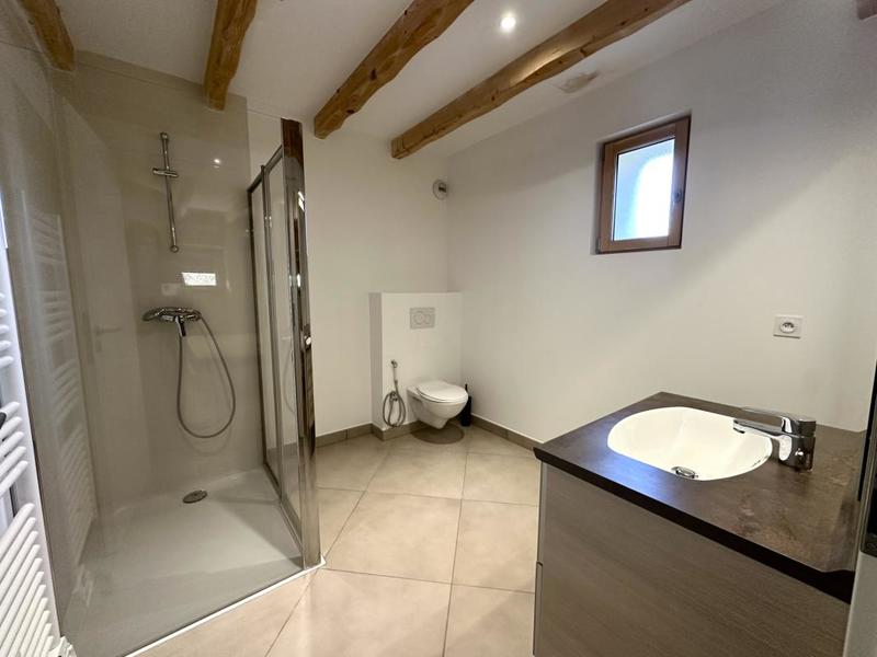 Appartement - 92 m² - 3 pièces