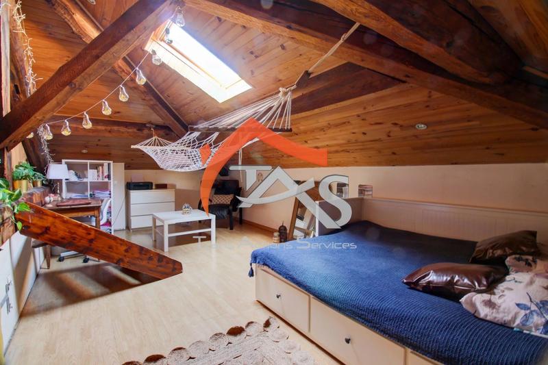 Immeuble - 252 m² - 11 pièces