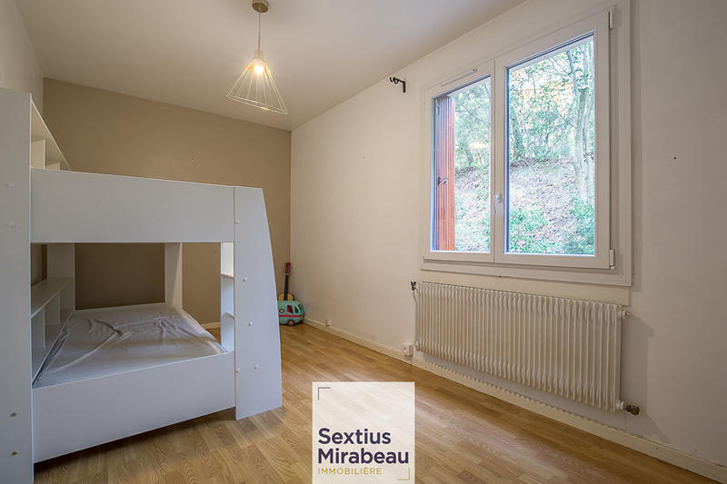 Appartement - 83 m² - 4 pièces