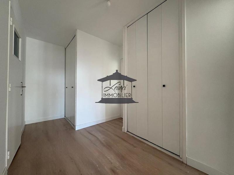 Appartement - 93 m² - 4 pièces