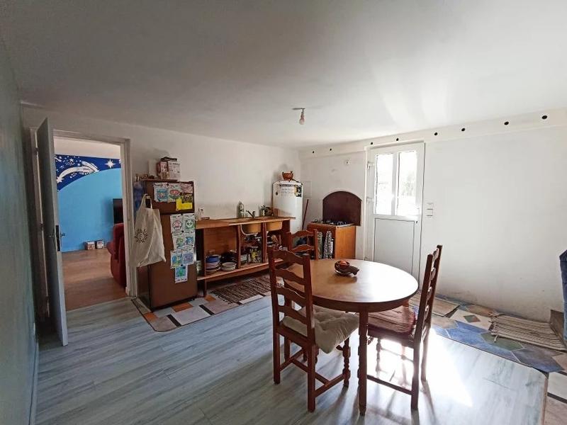 Maison - 213 m² - 9 pièces