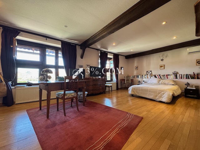 Demeure - 290 m² - 7 pièces