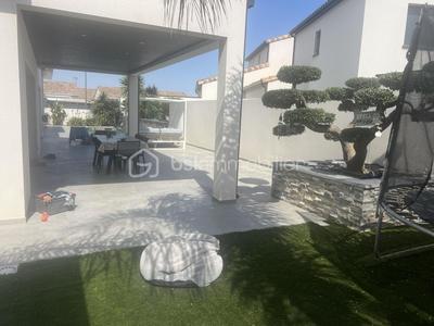 Maison - 170 m² - 5 pièces