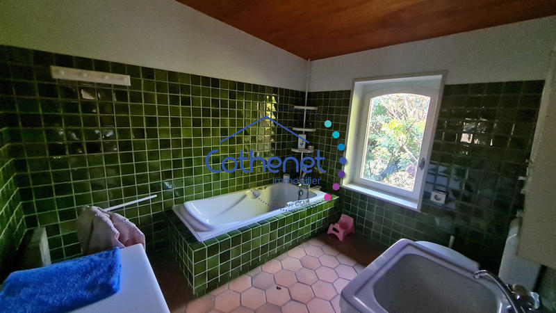 Maison ancienne - 256 m² - 8 pièces