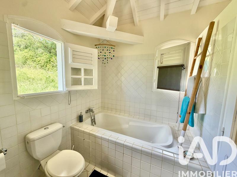 Maison - 138 m² - 5 pièces