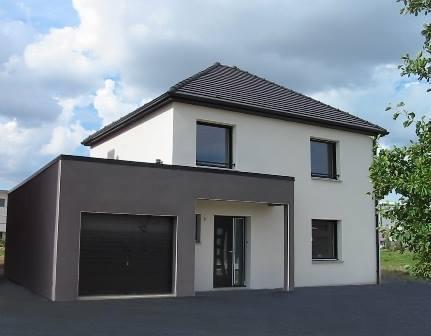 Maison - 90 m² - 5 pièces