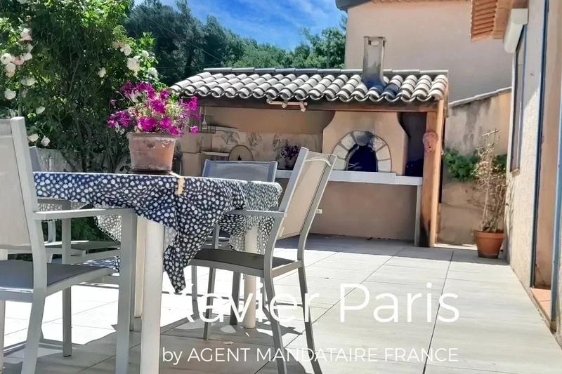 Maison - 202 m² - 8 pièces