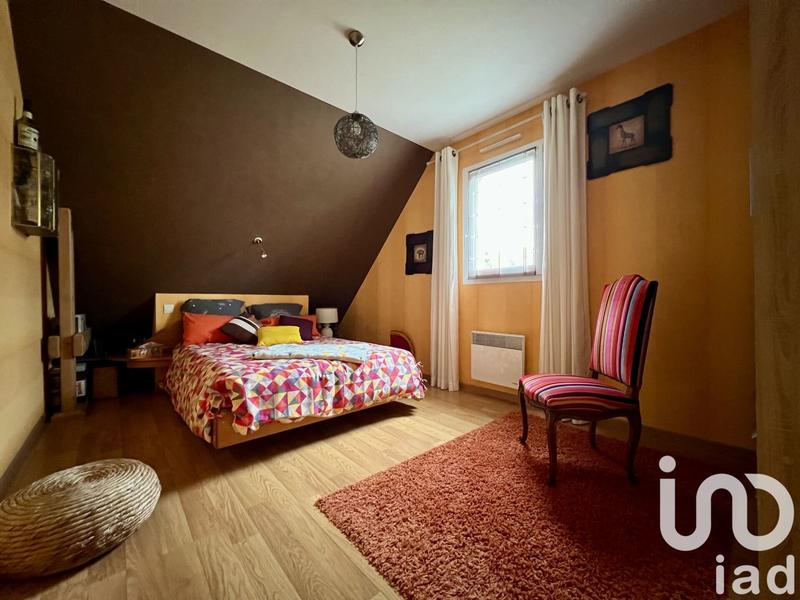 Maison - 185 m² - 9 pièces