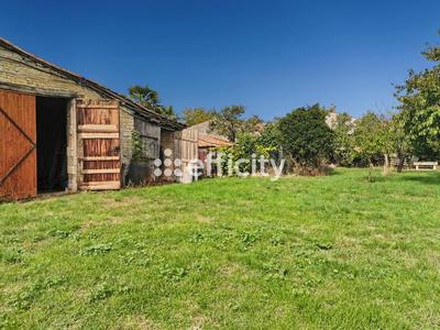 Maison - 282 m² - 1 pièce