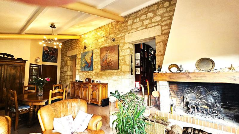 Maison - 220 m² - 10 pièces