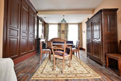 Maison - 184 m² - 6 pièces