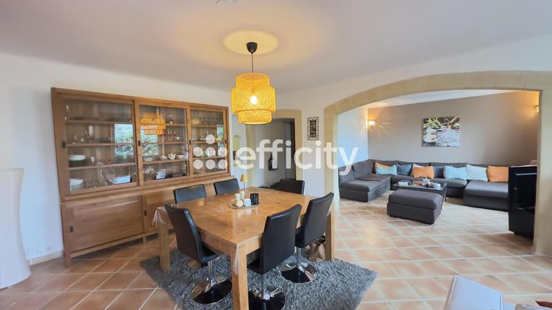 Maison - 176 m² - 6 pièces