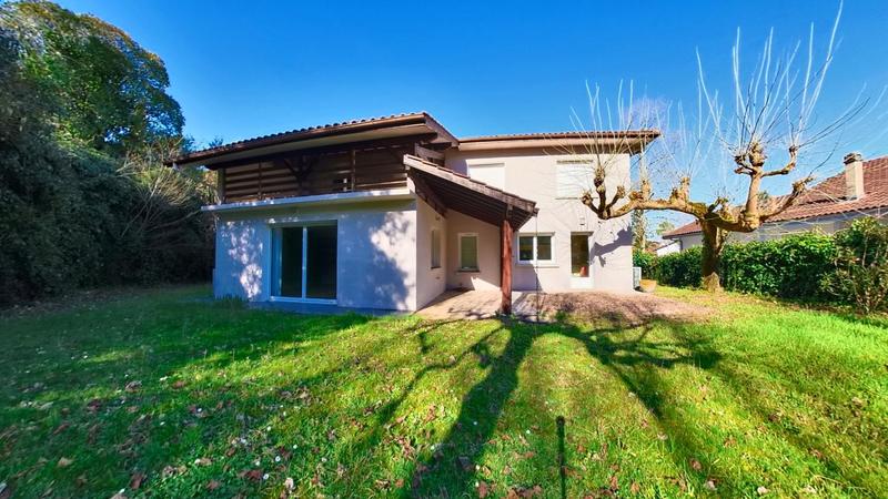 Maison - 165 m² - 7 pièces