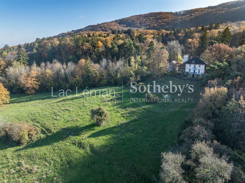 Maison - 306 m² - 7 pièces