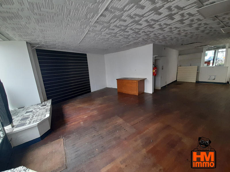 Immeuble - 105 m² - 6 pièces