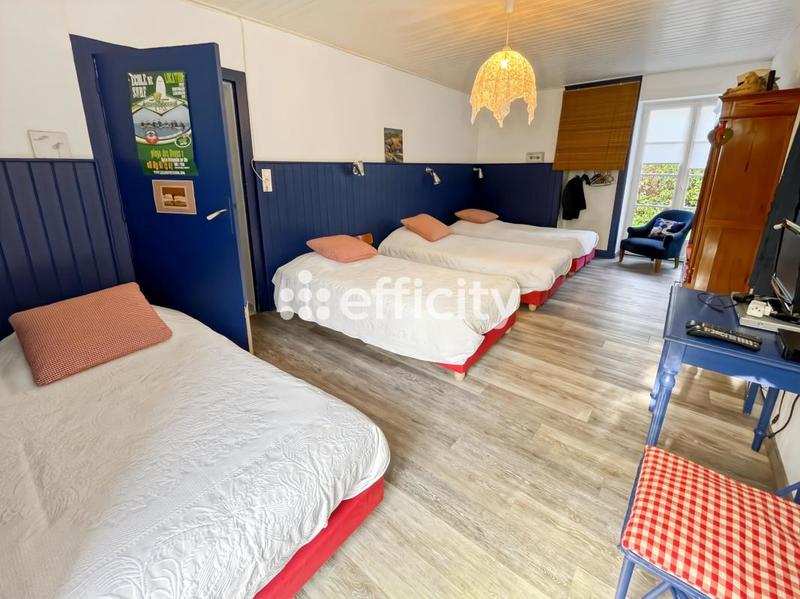 Maison - 151 m² - 7 pièces