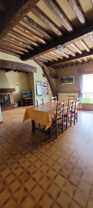 Maison - 198 m² - 8 pièces